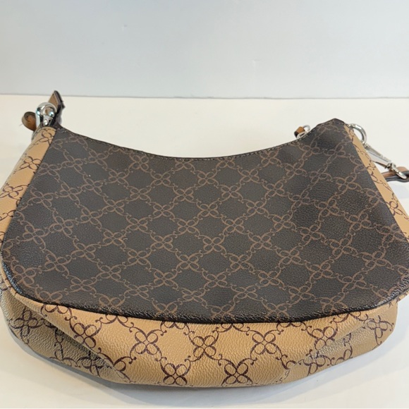 ✨ Nine West Monogram Print Shoulder Bag – Chic & Timeless Preloved Charm ✨ - Picture 16 of 16